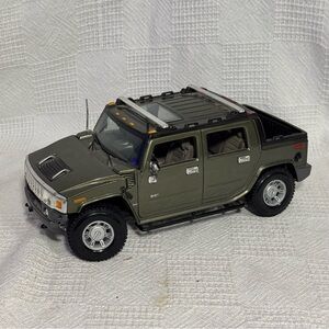 Maisto Hummer‎ H2 Truck SUV Concept Premiere Edition 1:18 Scale